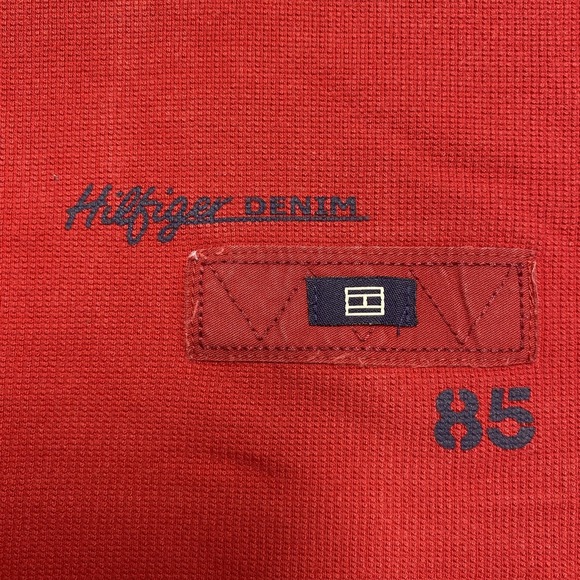 Tommy Jeans Hilfiger Denim Shirt Mens Large Red V Neck‎ 85 Logo Casual 2000s - Picture 2 of 9